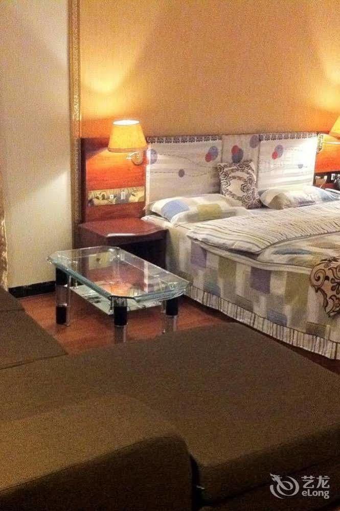 Guoxing Business Hotel Чжаоцин Екстер'єр фото